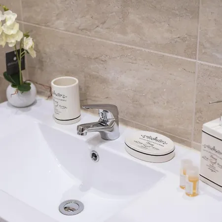 Guestready - Feels Like Heaven