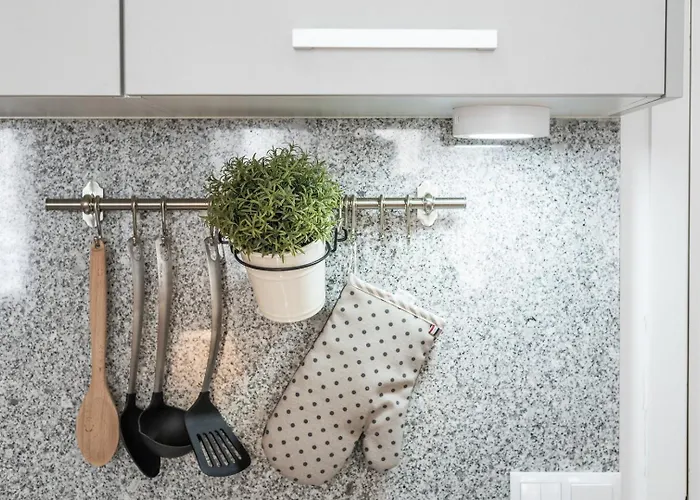 Guestready - Feels Like Heaven